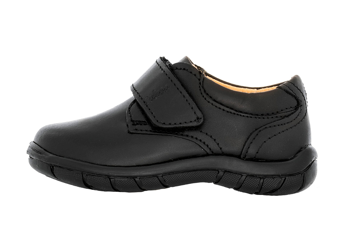 Coloso Zapato Escolar de Niño Ajuste de Agujetas Fabricado en Piel Color  Negro (Negro, 16) : : Ropa, Zapatos y Accesorios
